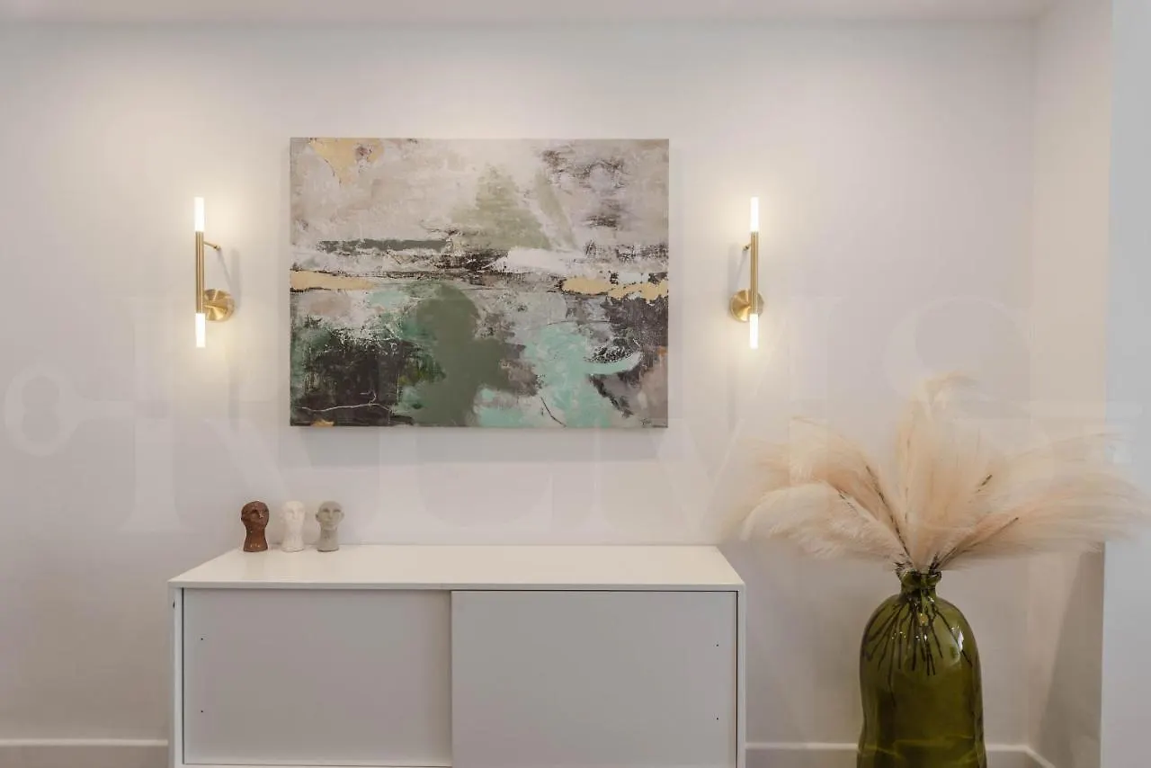 Designed Minimalist Apartment - Malaga Center By Rems