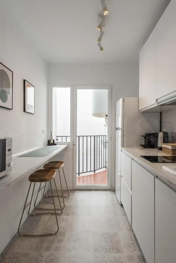 Designed Minimalist Apartment - Malaga Center By Rems España
