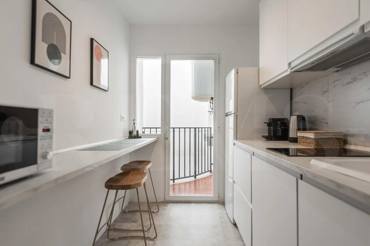 Designed Minimalist Apartment - Malaga Center By Rems